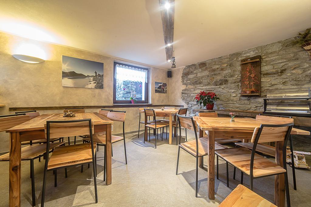 Bed and Breakfast Alpe Rebelle Bionaz Екстер'єр фото