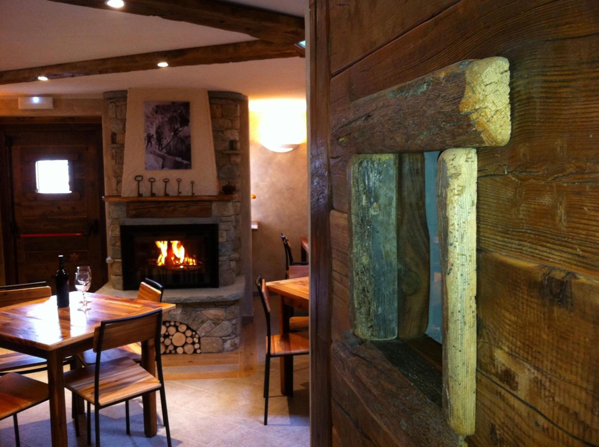 Bed and Breakfast Alpe Rebelle Bionaz Екстер'єр фото