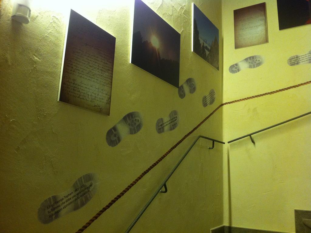 Bed and Breakfast Alpe Rebelle Bionaz Екстер'єр фото